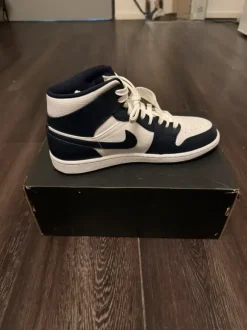 Nike Air Jordan 1 Mid
