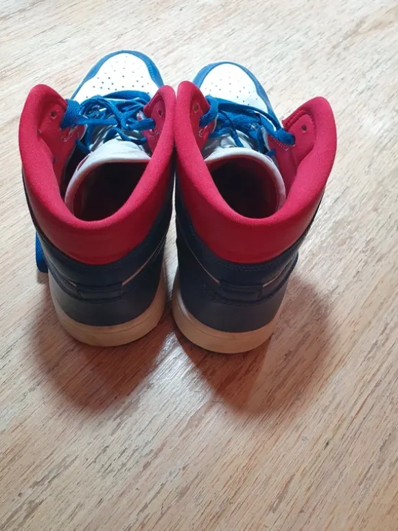 Nike Air Jordan BQ6472-146, Größe 42,5