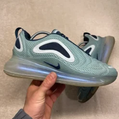Nike Air Max 720 - Blauw - EU 39 - (268)
