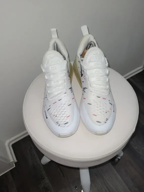 Nike Air Max 270 Gr. 42 weiß/Equipe france