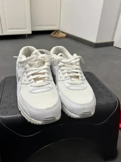 Nike Air Max 90