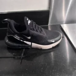 Nike air max schoenen air270