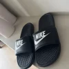 Nike badslippers slippers heren maat 44 zwart z.g.a.n.
