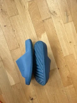 Nike Calm Slides 2.0 blau 44