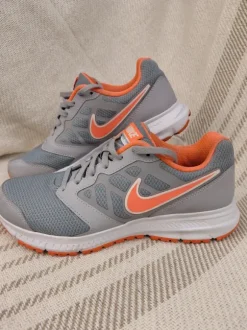 Nike Downshifter Hardloopschoenen maat: 39