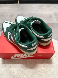 Nike Dunk Low Michigan State - Größe 44,5