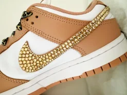 Nike Dunk Low mit Strasssteinen & Leo Schnürsenkel, Unikat, Einzelstück