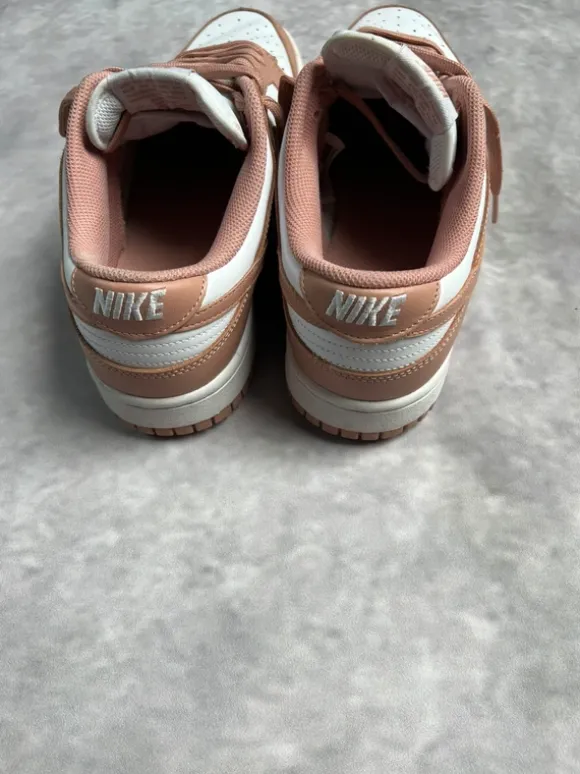 Nike dunk low rosé