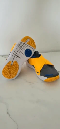 Nike Flex Advance BT Kinder Sneaker grau orange blau Größe 28,5