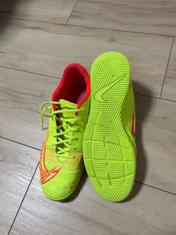Nike Hallenschuhe