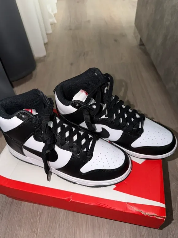 Nike High Top Sneakers – Grösse 38
