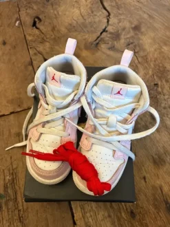 Nike Jordan 1 Größe 26