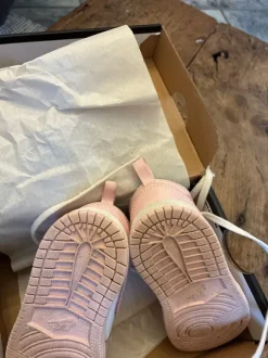 Nike Jordan 1 Größe 26