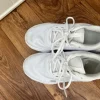 Nike Laufschuhe weiß