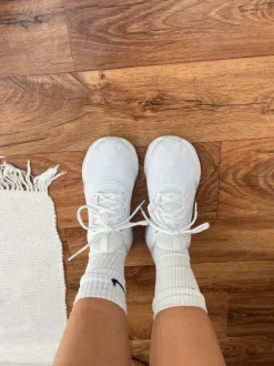 Nike Laufschuhe weiß