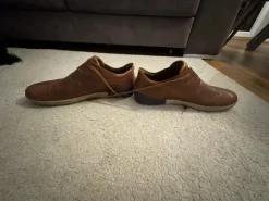 Nike Lederschuh braun