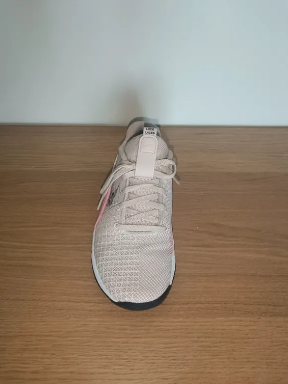 Nike metcon sneakers