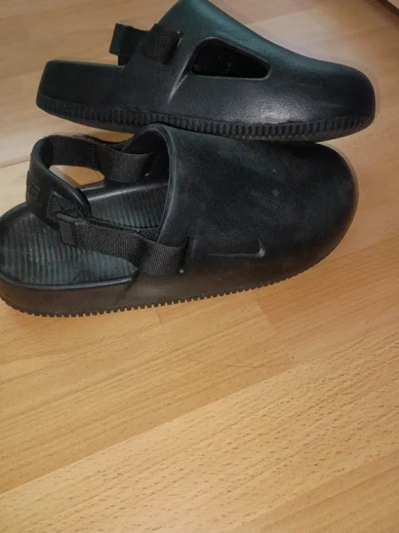 Nike mules in schwarz