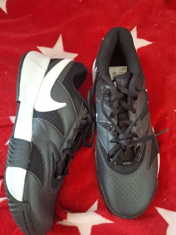 Nike outdoor Tennisschuhe neu 39