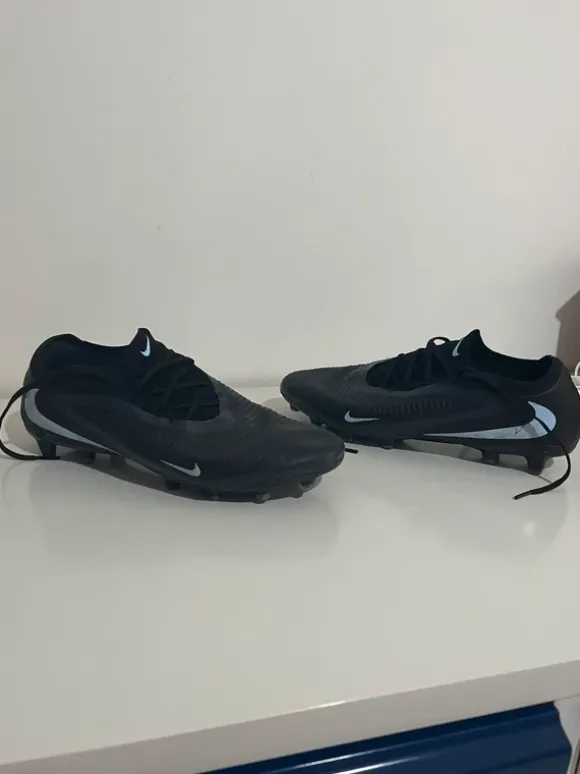 Nike phantom pro