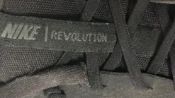 Nike Revolution Laufschuhe Gr. 41