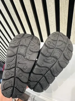 Nike Sandalen