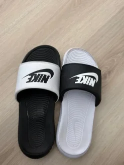 Nike Schlappen