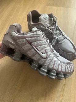 Nike shox Tl