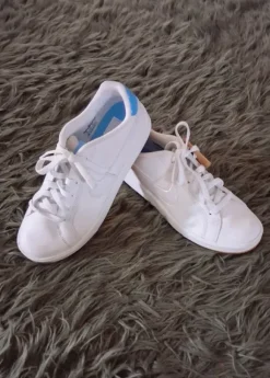 Nike Sneaker