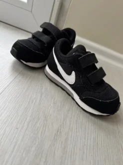 Nike Sneaker
