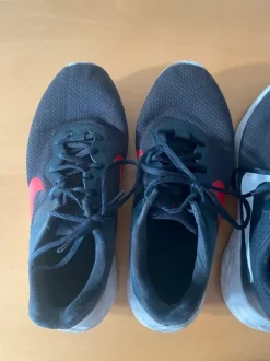 Nike Sportschuhe, Herren 2 paar
