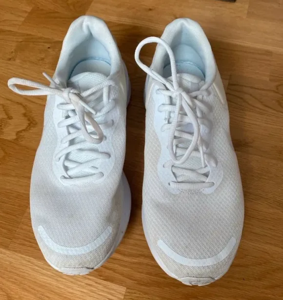 Nike Sportschuhe Running Sneaker Fitness ** 42 ** weiss