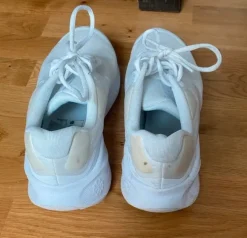Nike Sportschuhe Running Sneaker Fitness ** 42 ** weiss