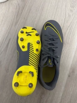 Nike Stollenschuhe
