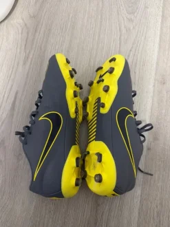 Nike Stollenschuhe