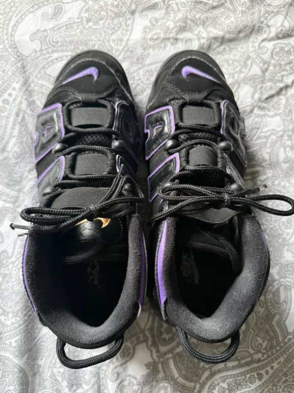 Nike Uptempo Gr. 40.5