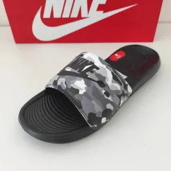 Nike Victori One Slide Print Herren Badeschuhe Gr. 40 Schwarz/Grau/Weiß – Neu mit Karton 🖤
