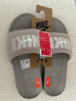 Nike Victori One Slide SE New Size EUR 45