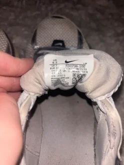Nike V2K Run Weiß Silber Grau EU 41
