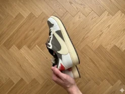 Nike x Travis Scott, Reverse Mocha
