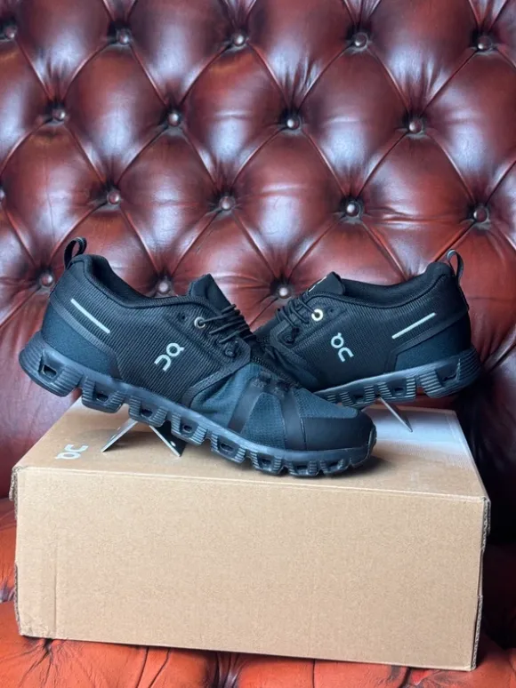 On Cloud 6 Lauf-/Lifestyle-Schuhe in Schwarz Größe 37