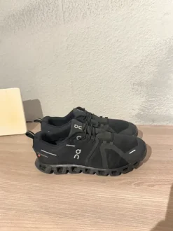 On Cloud 5 Waterproof damen