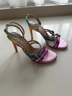 Open schoentjes merk Kurt Geiger