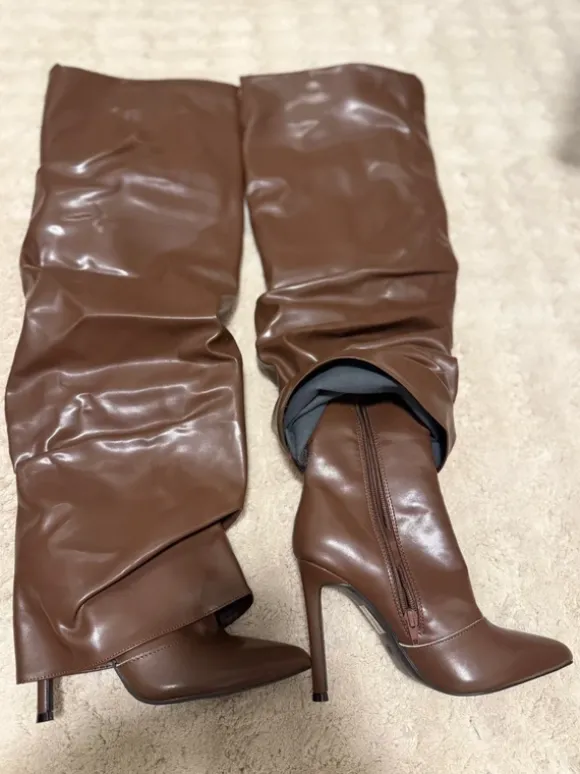 Overknee boots in size US8 , met RITS