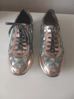 Pailletten besetzten Schnürschuh von ALFA