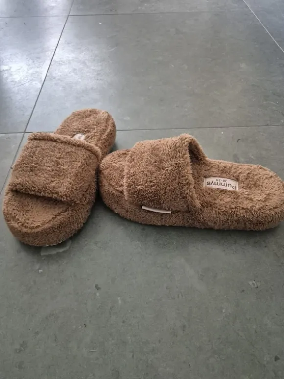 Pammys Puschen, Hausschuhe braun