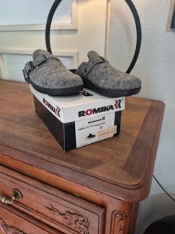 Pantoffel. ROMIKA 7.5 / 41