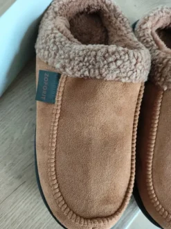 Pantoffels maat 42/43