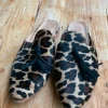 Pantoletten mit Leopaedenmuster 38