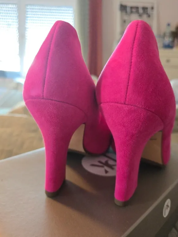 Peter Kaiser Wildleder Pumps High Heels Größe 38,5 neu